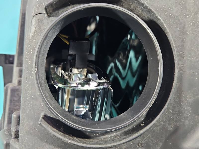 Фара передняя левая Ford Transit BK31-13D153-B — фото детали 11