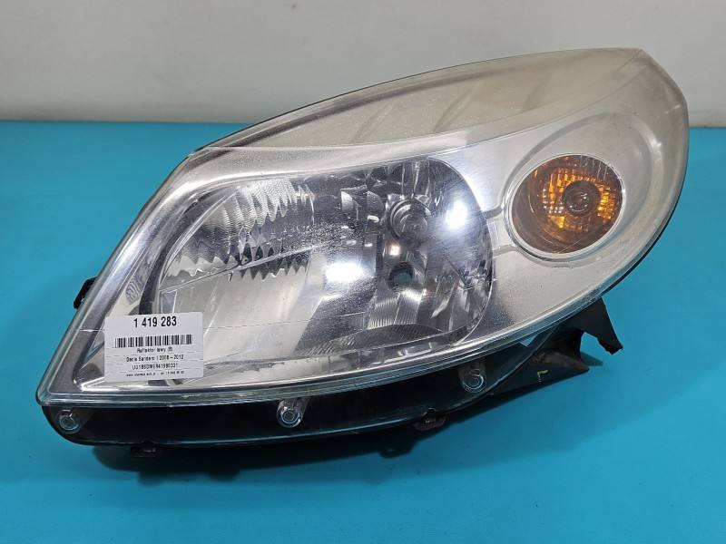 Фара передня ліва Dacia Sandero 8200733878