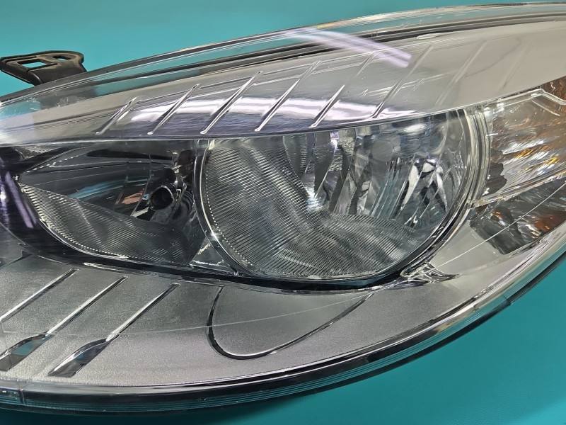 Фара передня ліва Renault Fluence — фото деталі 3
