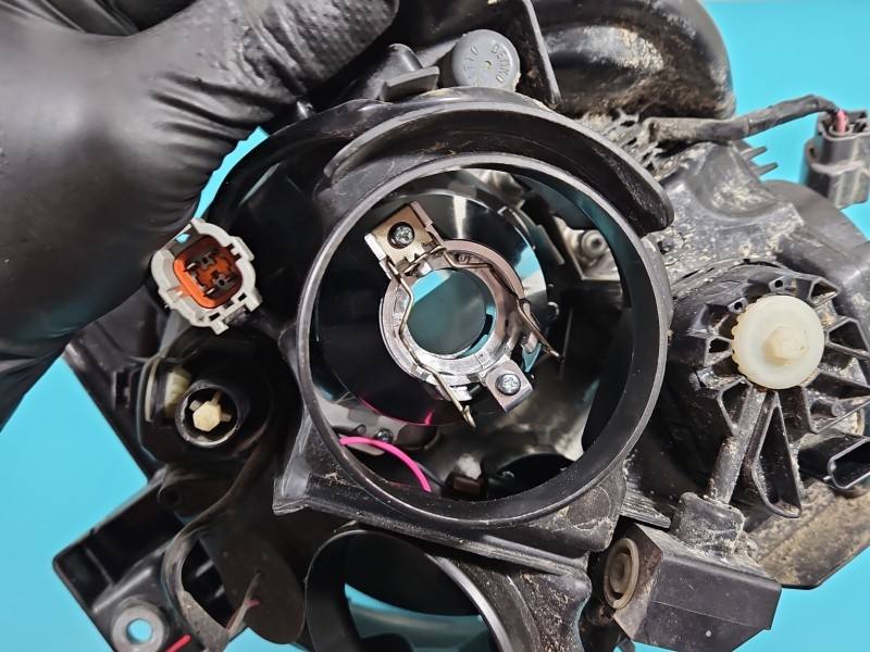 Фара передняя левая Nissan Juke FAAN2810000UK — фото детали 8