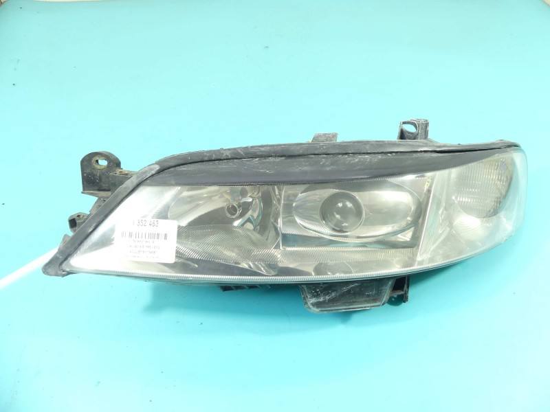 Фара передня ліва Opel Vectra B 0301179271