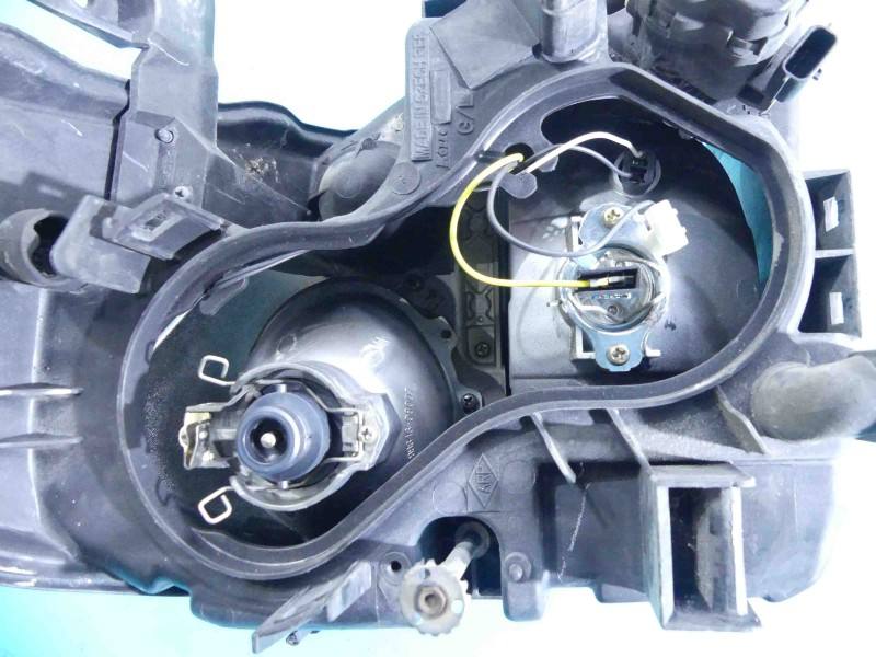 Фара передня ліва Renault Vel satis 8200384023 — фото деталі 10