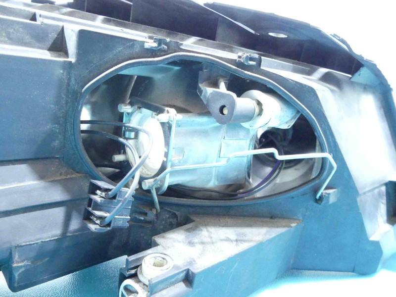 Фара передня ліва Volkswagen Passat B6 — фото деталі 6