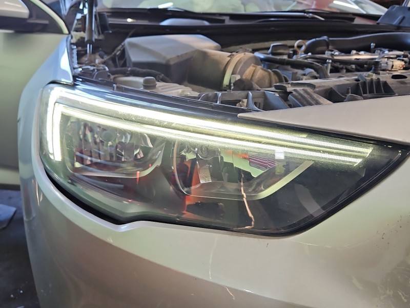 Фара передняя правая Opel Insignia 39195642