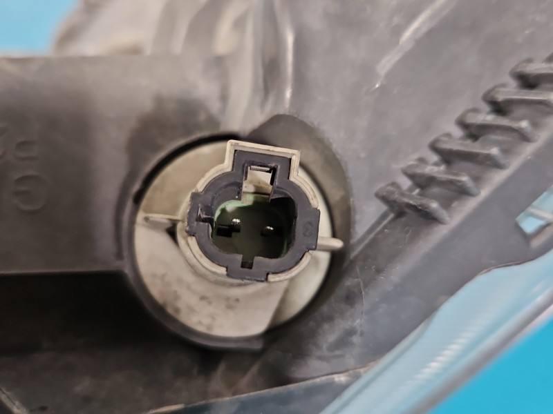 Фара передня права Nissan Note — фото деталі 13