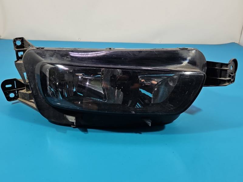 Фара передня права Citroen C4 9675974880