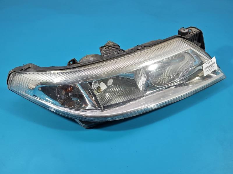 Фара передня права Renault Laguna 8200002847