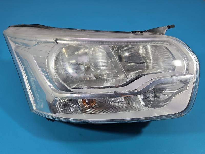 Фара передня права Ford Transit BK31-13D152-B