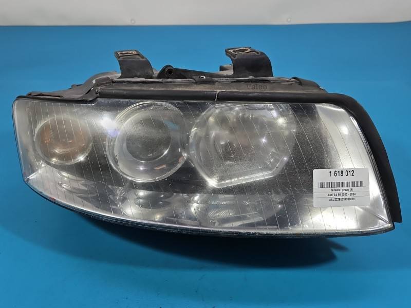 Фара передня права Audi A4 B6 8E0941004F