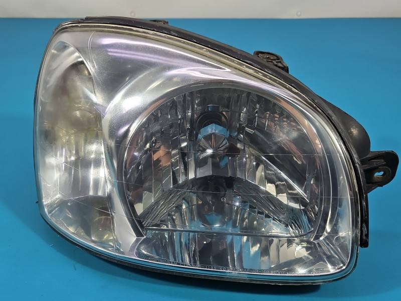 Фара передня права Hyundai Santa Fe 92102-26XXX