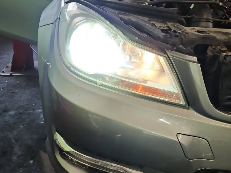 Фара передня права Mercedes C W204 A2048205059