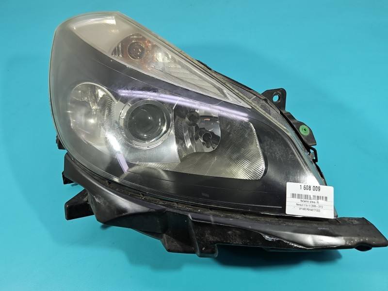 Фара передня права Renault Clio 8200865604