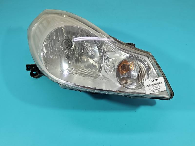 Фара передняя правая Renault Thalia 8200700030