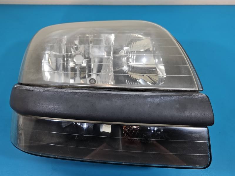 Фара передня права Fiat Doblo 40545999