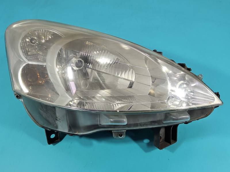 Фара передня права Peugeot Partner 9682829280