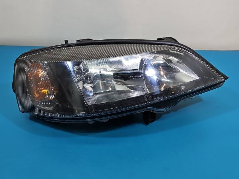 Фара передня права Opel Astra G — фото деталі 2