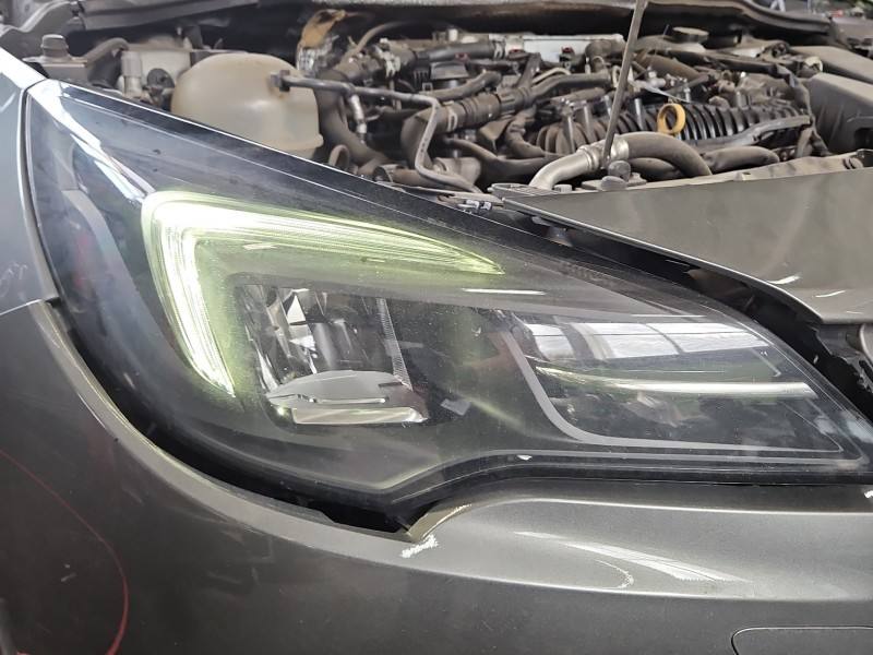 Фара передня права Opel Astra K 39195689