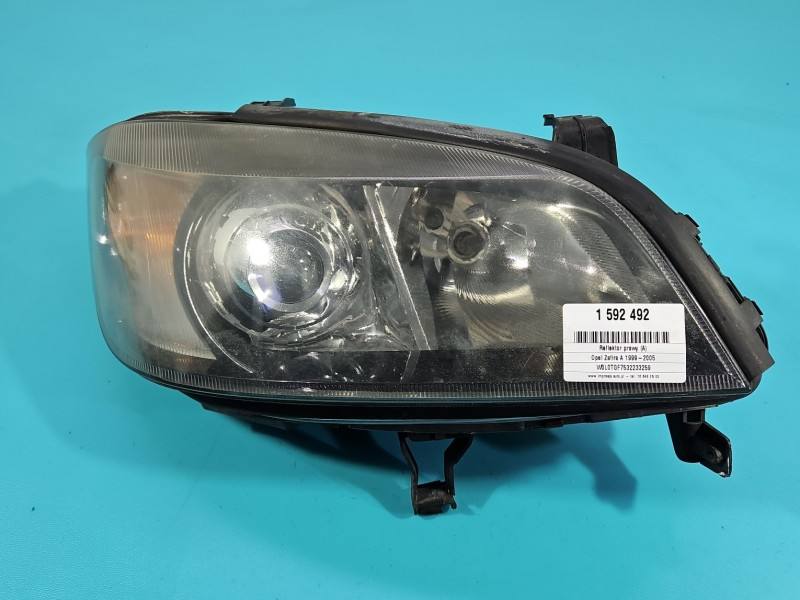 Фара передня права Opel Zafira A 24434827