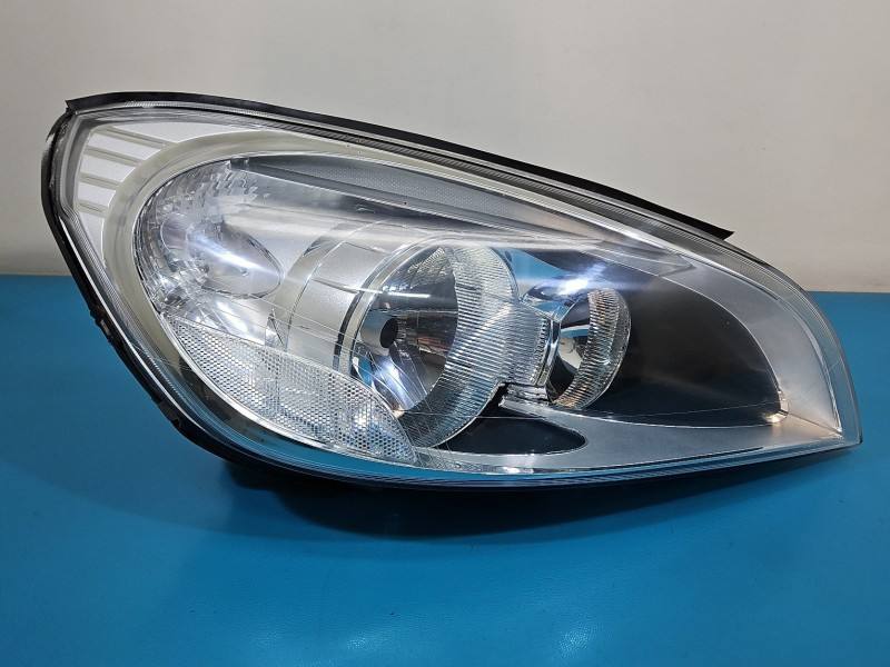 Фара передня права Volvo S60 — фото деталі 3