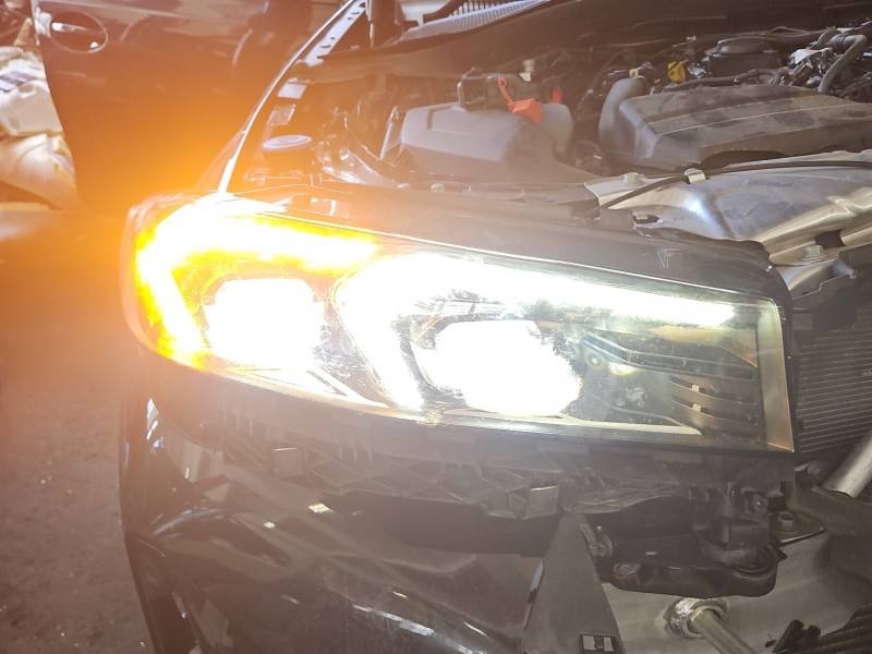 Фара передня права BMW 3 G20 9450796-03