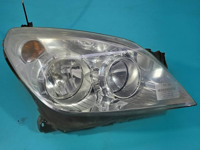 Фара передня права Opel Astra H