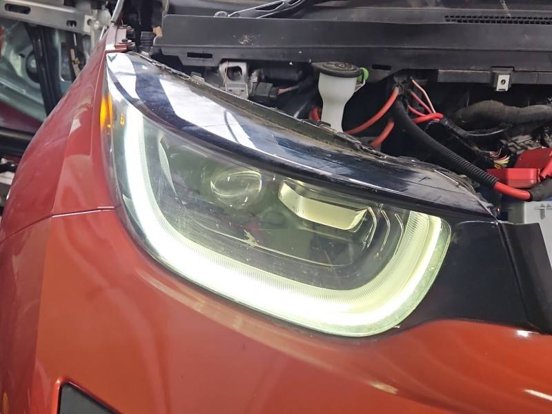 Фара передняя правая BMW i3 7398524