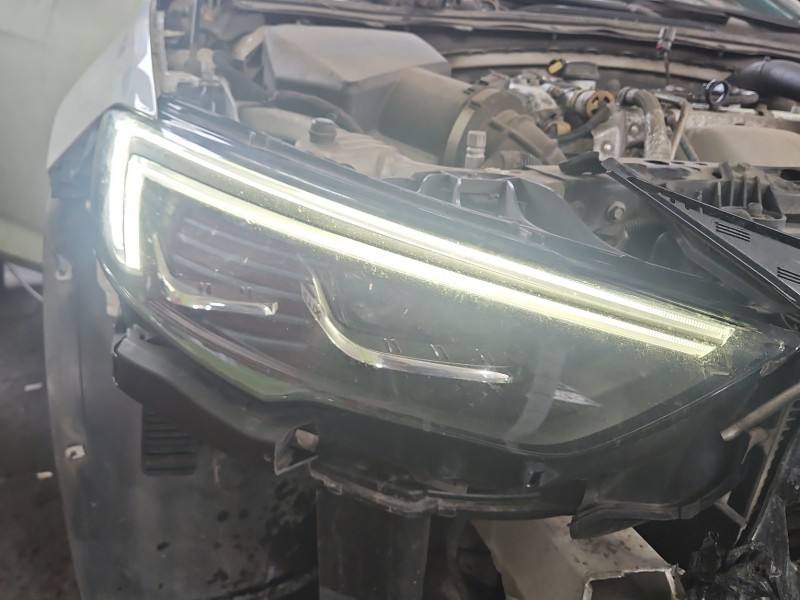 Фара передня права Opel Insignia 39122975