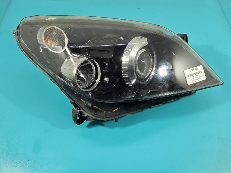 Фара передня права Opel Astra H 93190391