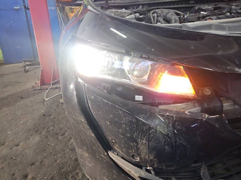 Фара передня права Peugeot 508 9823144080