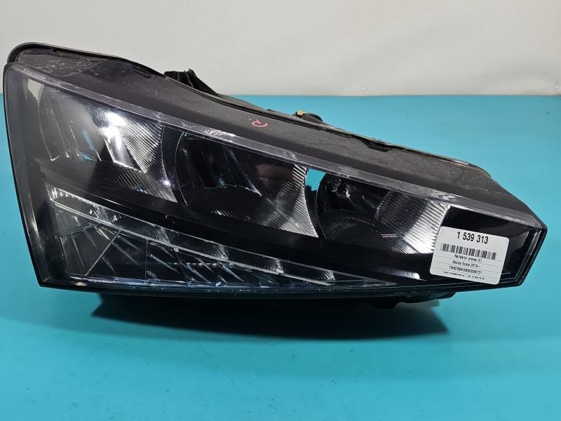 Фара передняя правая Skoda Scala 657941016
