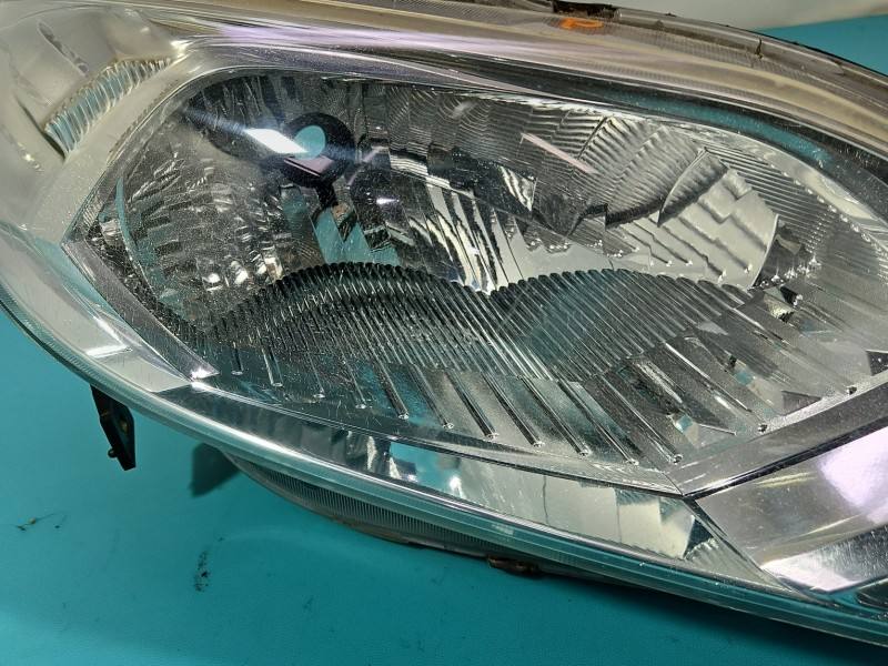 Фара передня права Honda FR-V — фото деталі 5