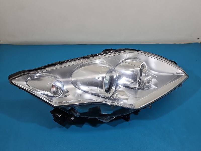 Фара передня права Renault Laguna 260100038R