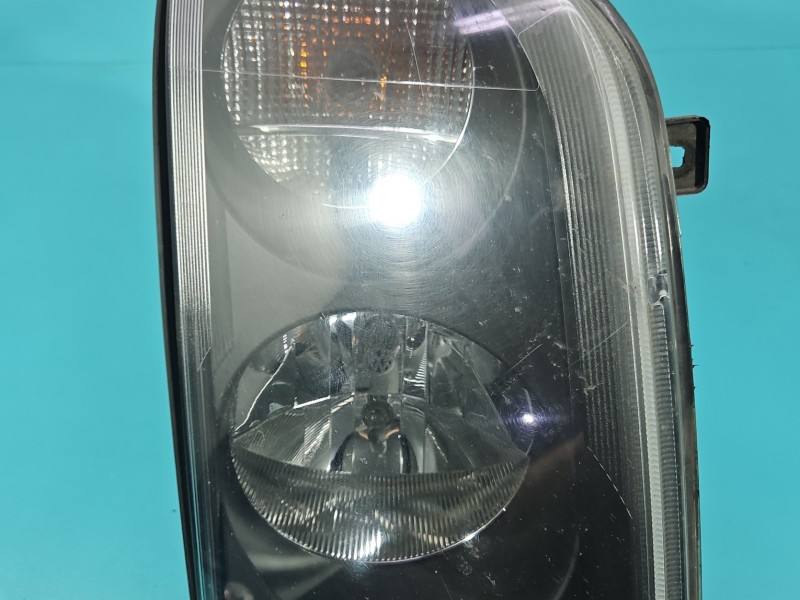 Фара передня права Volkswagen Crafter 1ER247017 — фото деталі 3