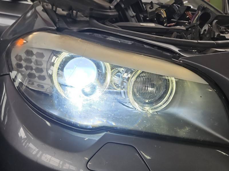 Фара передня права BMW 5 F10 7203252
