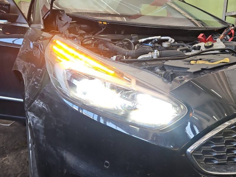 Фара передня права Ford S-max EM2B-13W029-CN