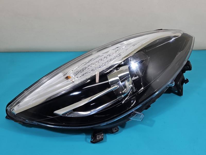 Фара передня права Renault Scenic 3 260108453R