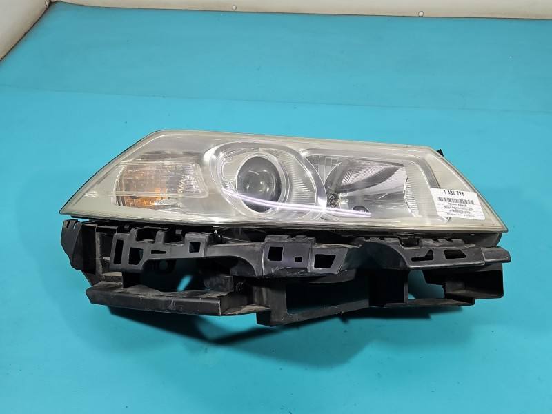 Фара передня права Renault Megane 2 8200412742A