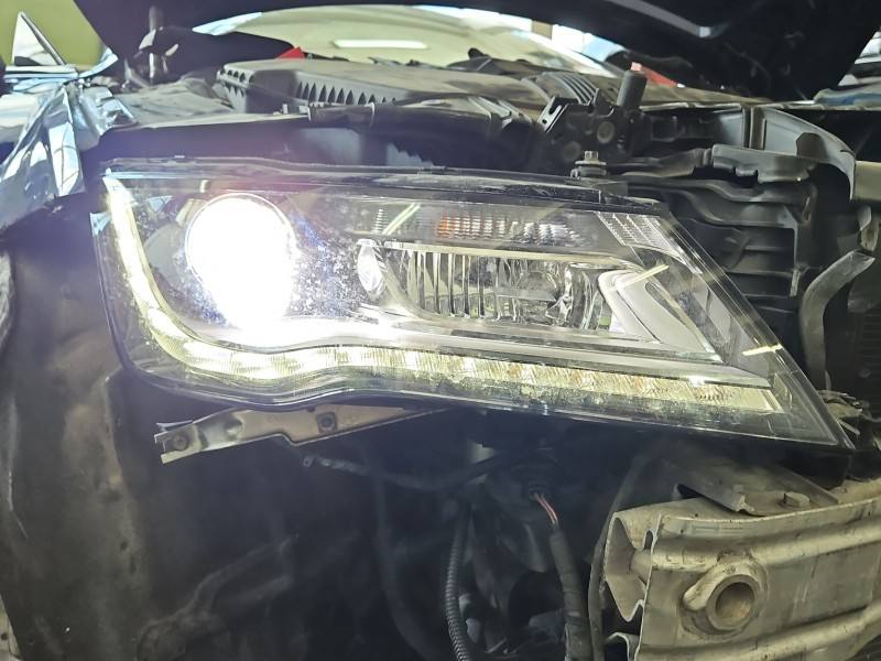 Фара передня права Audi A7 4G 4G8941006