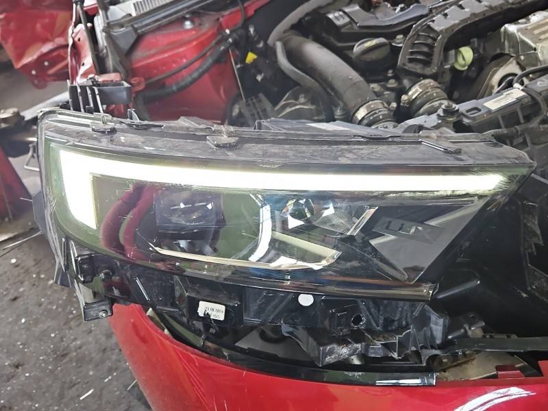 Фара передня права Opel Mokka 9866314980
