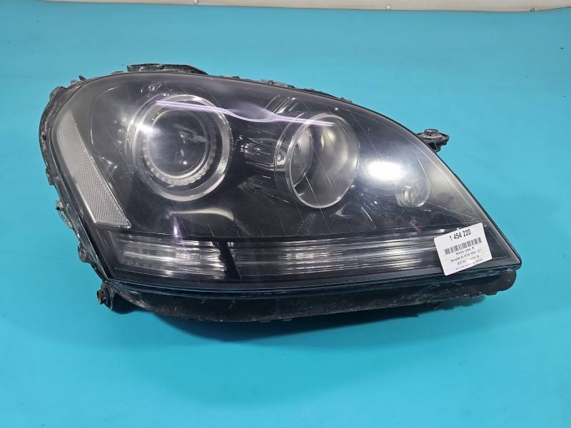 Фара передня права Mercedes ML W164