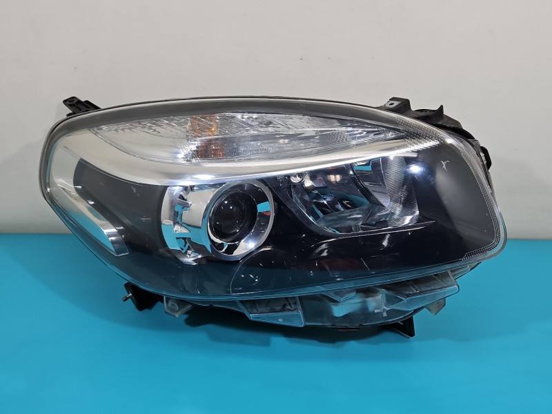 Фара передня права Renault Koleos 260106819R