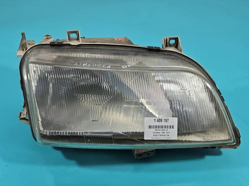 Фара передня права Volkswagen Sharan 0301048302