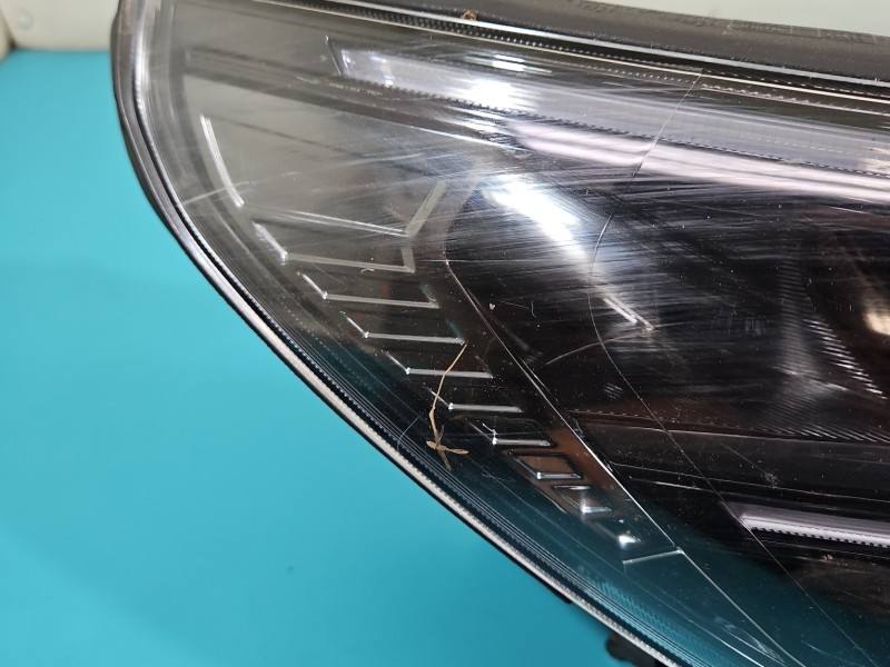 Фара передня права Hyundai I30 — фото деталі 5
