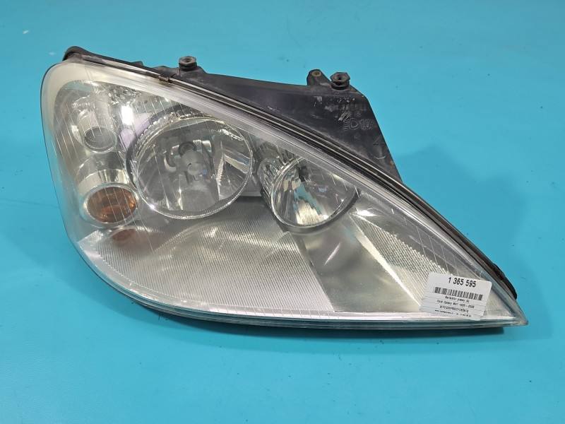 Фара передня права Ford Galaxy 0301183204