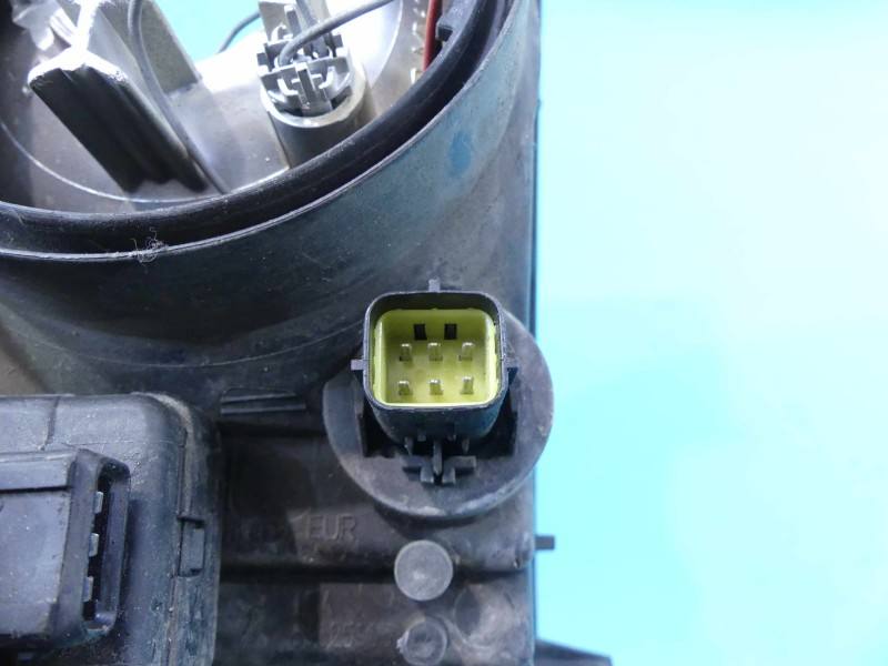 Фара передня права Land Rover Freelander 89001016 — фото деталі 8