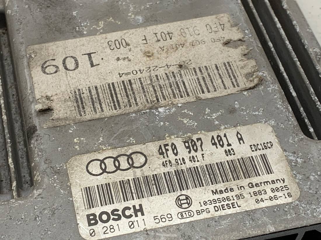 ЕБУ блок управління двигуна Audi A6 C6 4F0907401A — фото деталі 3
