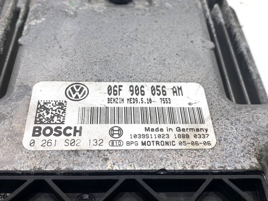 ЕБУ блок управління двигуна Volkswagen Passat B6 06F906056AM — фото деталі 4
