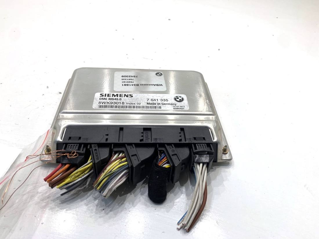 ЕБУ блок управління двигуна BMW 5 E60 7541335