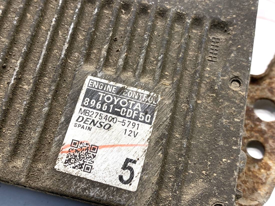 ЕБУ блок управління двигуна Toyota Yaris 4 89661-0DF50 — фото деталі 4