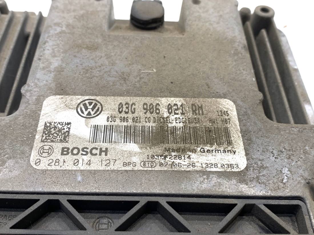 ЕБУ блок управління двигуна Volkswagen Touran 03G906021RM — фото деталі 4